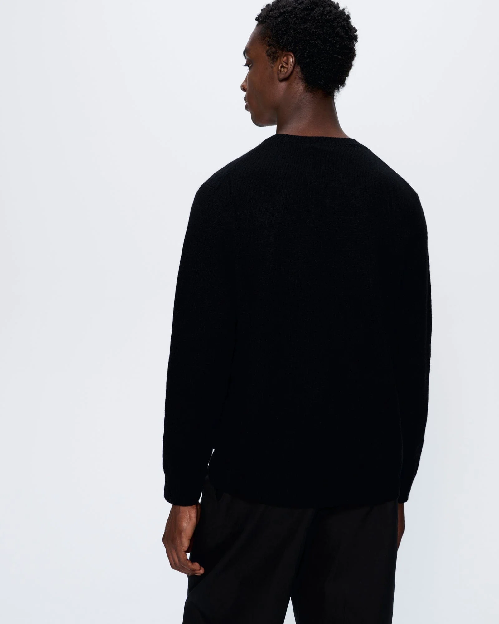 Mens Recycled Cashmere Crewneck Sweatshirt—black - Image 5