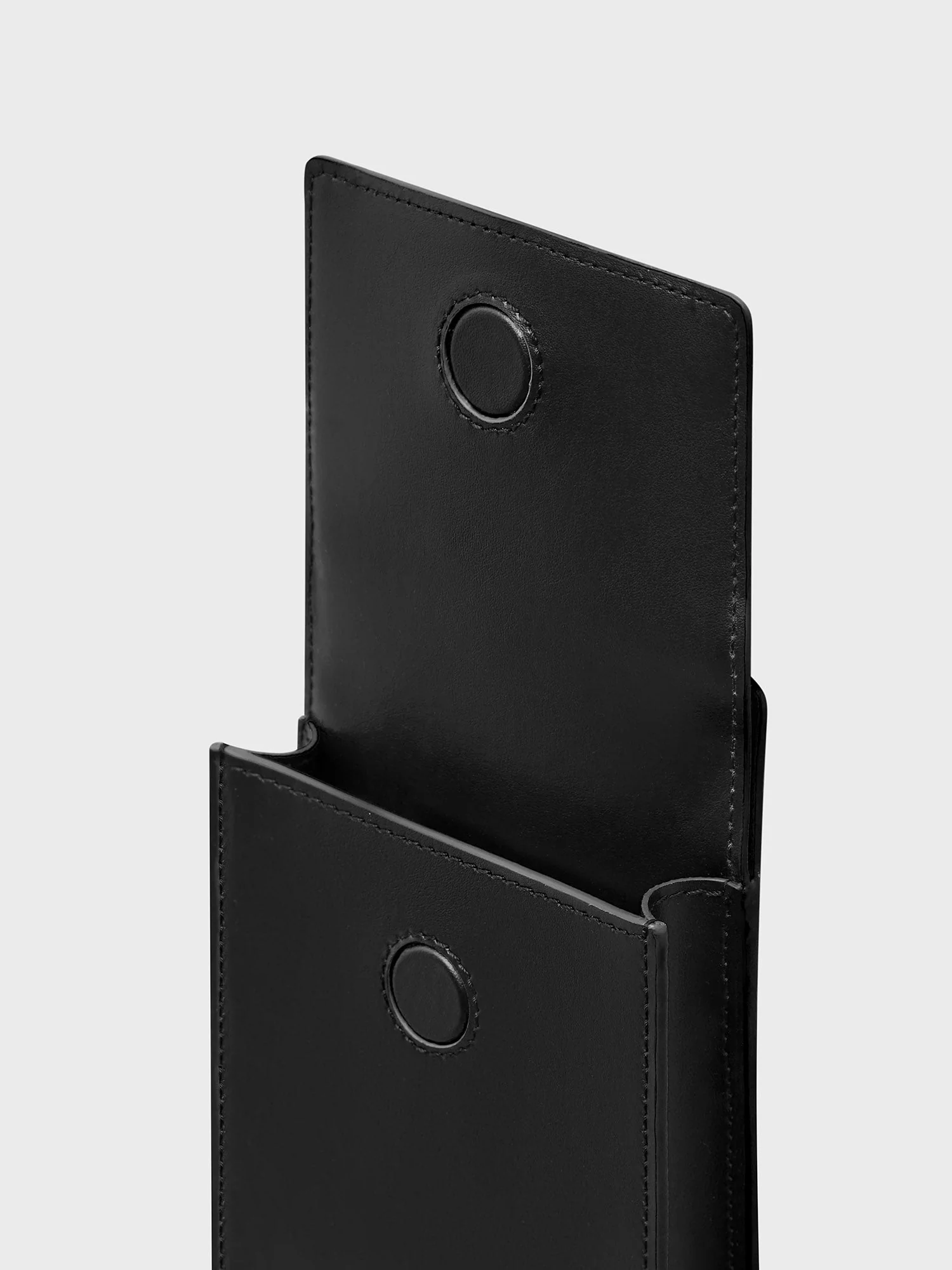 Biobased Passport Holder—black - Image 4